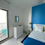 T2 2* Avec Balcon Et Parking à 250m De La - Fr-1-738-37 *
