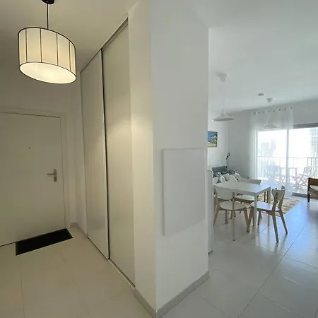 T2 2* Avec Balcon Et Parking A 250m De La - Fr-1-738-37 Royan