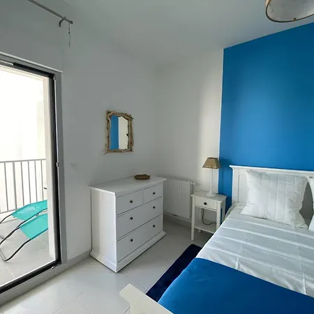 T2 2* Avec Balcon Et Parking A 250m De La - Fr-1-738-37 *