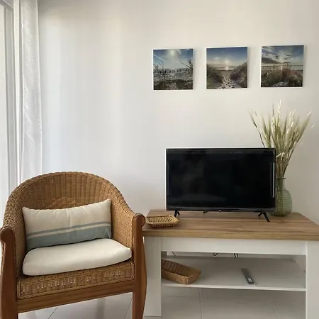 T2 2* Avec Balcon Et Parking A 250m De La - Fr-1-738-37 Апартаменты *